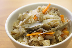 炊き込みご飯の写真(長野県佐久市)