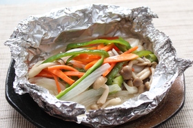 野菜たっぷりカレイのホイル蒸しの写真(長野県佐久市)